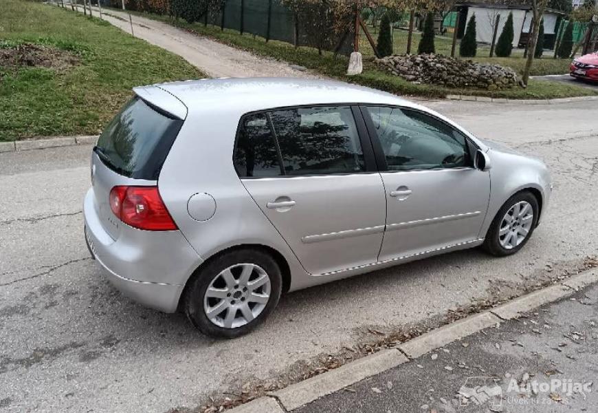 golf_5_tdi_vlasnikregistrovan_3_polovni_automobili_autopijac.rs