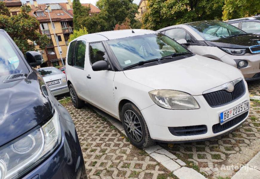 skoda_roomster_ben_plin_2009_god_2_polovni_automobili_autopijac.rs