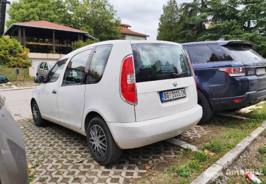 skoda_roomster_ben_plin_2009_god_3_polovni_automobili_autopijac.rs