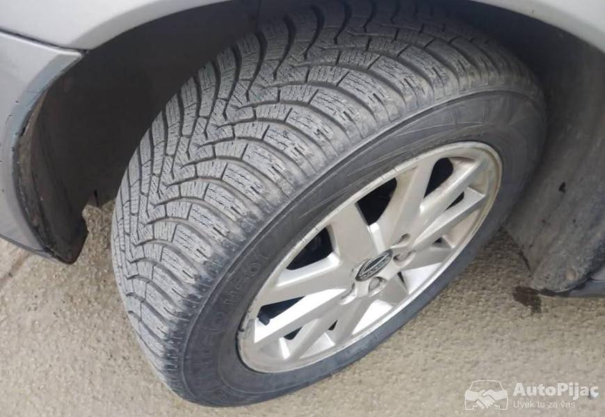 volvo_v50_16_hdi_80kw_2005godskoro_registrovan_4_z_13_polovni_automobili_autopijac.rs