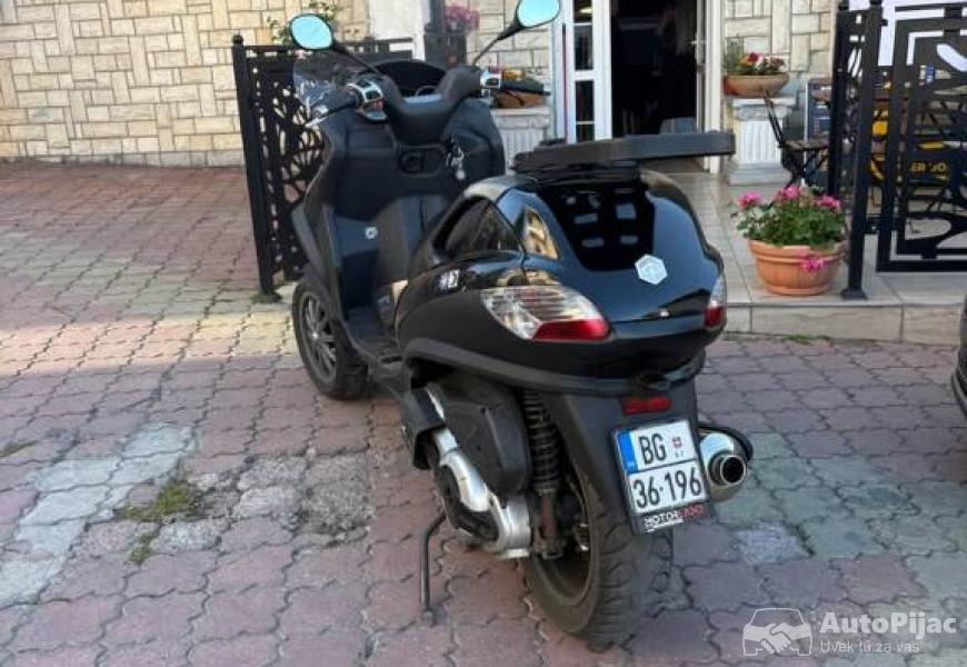 skuter_400cc_3_polovni_automobili_autopijac.rs