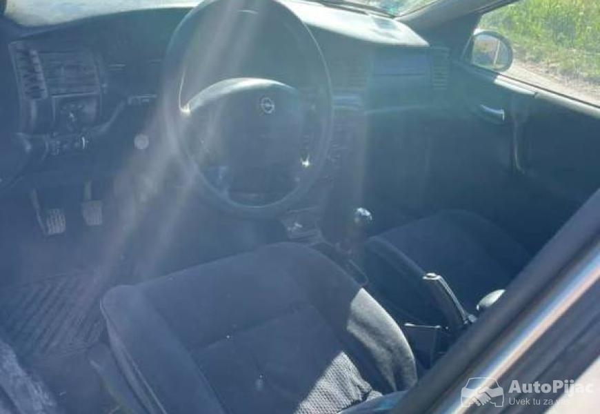opel_vektra_b_nije_reg_top_stanje_hitno_prodaja_br_5_polovni_automobili_autopijac.rs