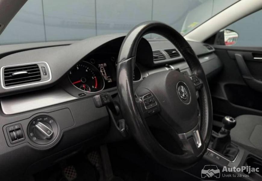volkswagen_passat_16_tdi_105ks_2012_god_original_k_10_polovni_automobili_autopijac.rs
