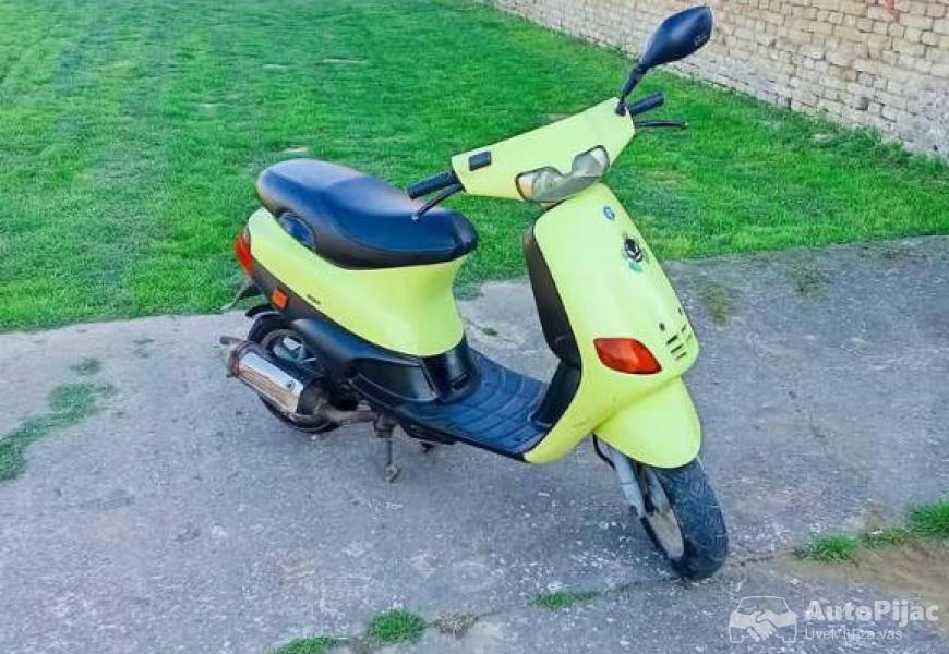 piaggio_zip_6_polovni_automobili_autopijac.rs