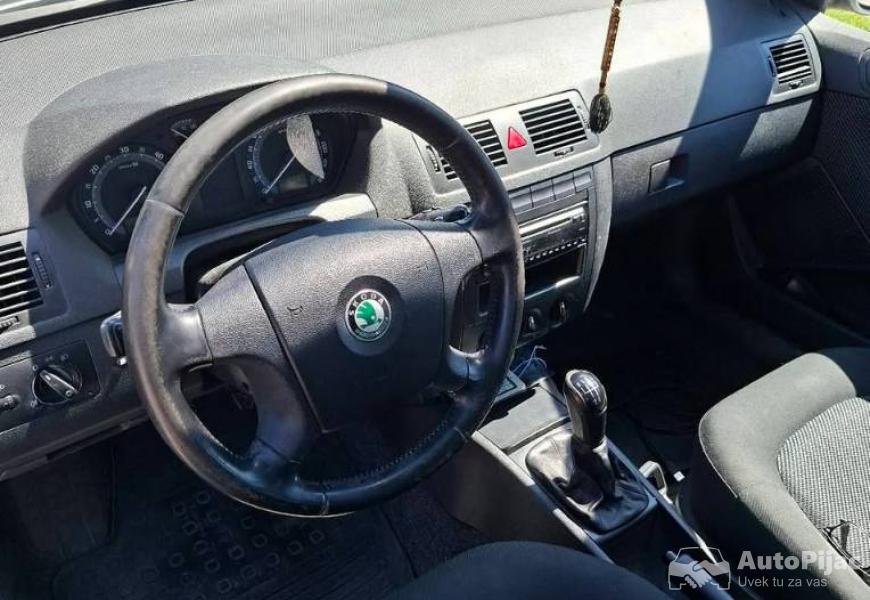 fabia_2006god_19sdi_dobar_auto_sa_jeftinim_odrzava_12_polovni_automobili_autopijac.rs