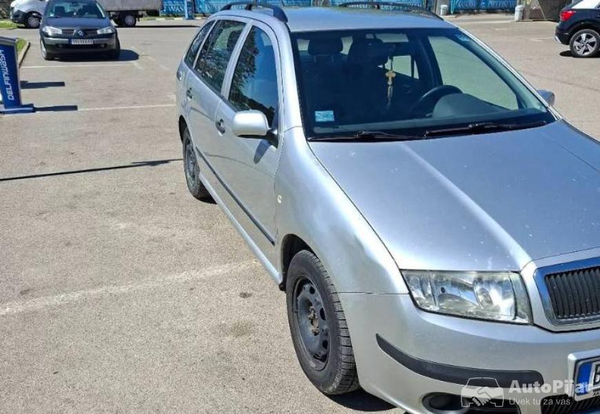 fabia_2006god_19sdi_dobar_auto_sa_jeftinim_odrzava_3_polovni_automobili_autopijac.rs