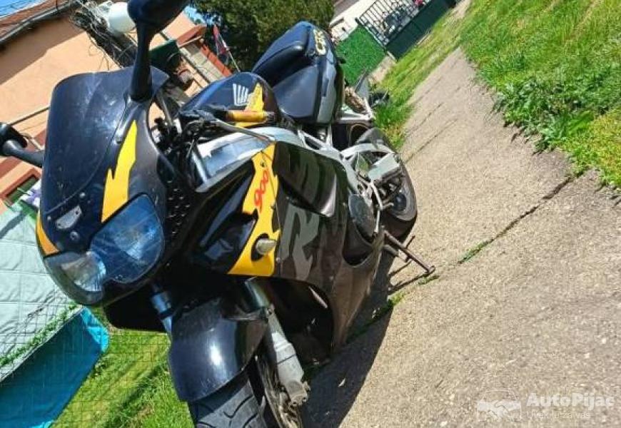 honda_cbr_3_polovni_automobili_autopijac.rs
