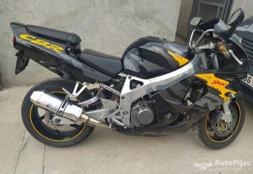 honda_cbr_5_polovni_automobili_autopijac.rs