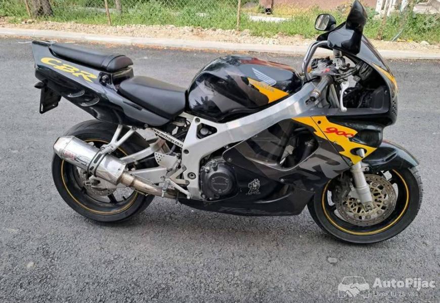 honda_cbr_6_polovni_automobili_autopijac.rs