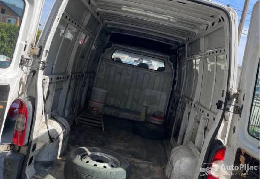 renault_master_25dci_7_polovni_automobili_autopijac.rs