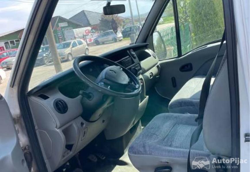 renault_master_25dci_8_polovni_automobili_autopijac.rs