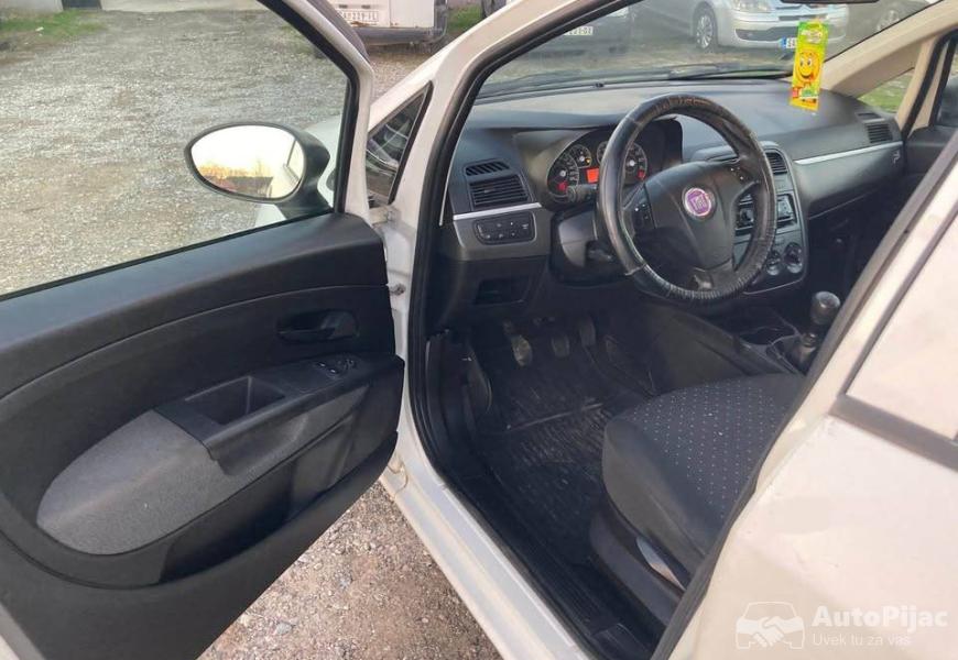 fiat_grande_punto_7_polovni_automobili_autopijac.rs