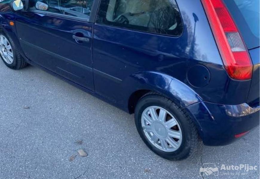 ford_fiesta_automatic_3_polovni_automobili_autopijac.rs