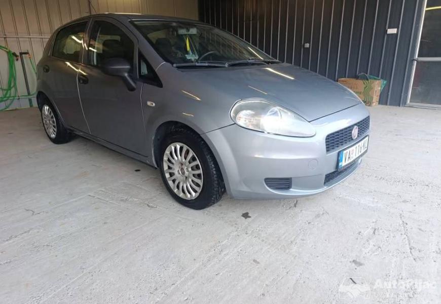 grande_punto_2011god_13_mjt_6_polovni_automobili_autopijac.rs