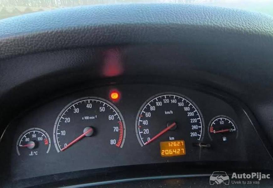 vectra_c_18_4_polovni_automobili_autopijac.rs