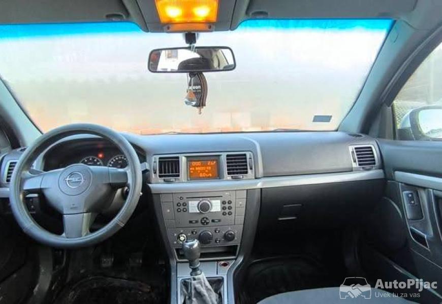 vectra_c_18_9_polovni_automobili_autopijac.rs