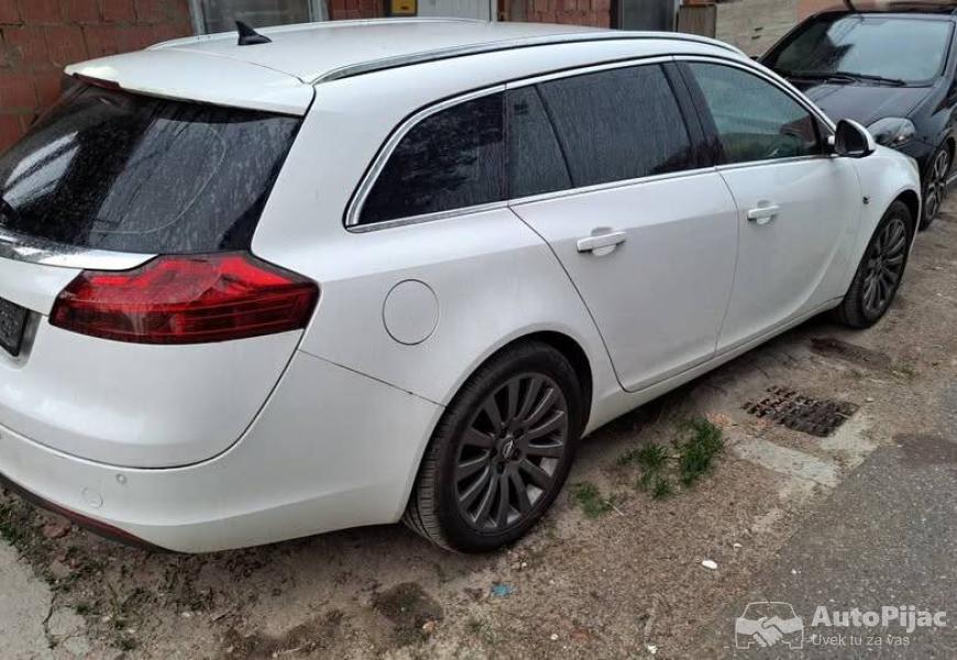 opel_insignia_8_polovni_automobili_autopijac.rs