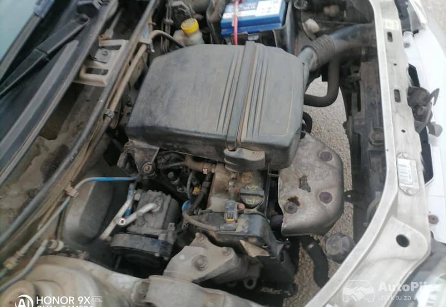 fijat_punto_12_benzinac_12_polovni_automobili_autopijac.rs