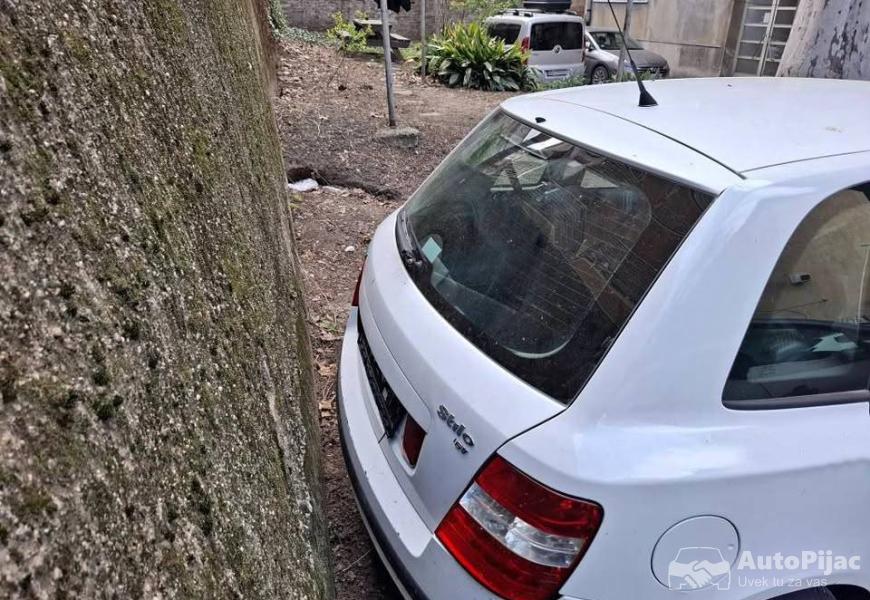 odjavljen_16_16v_benzinplin_atest_do_februara_2027_1_polovni_automobili_autopijac.rs