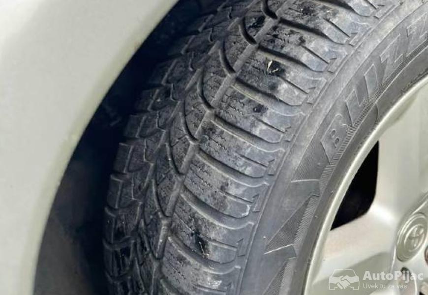 toyota_rav4_4x4_10_polovni_automobili_autopijac.rs