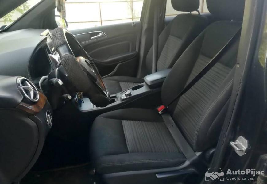mercedes_b200cdi_2012god_registrovan_godinu_dana_9_polovni_automobili_autopijac.rs