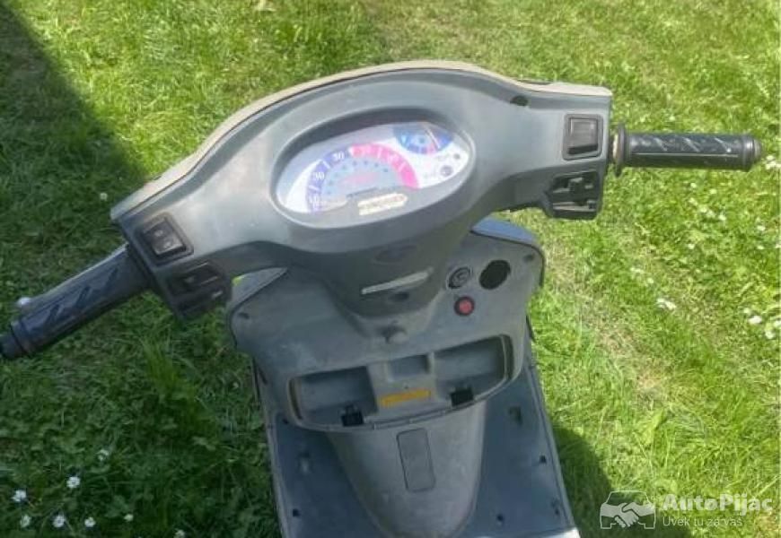 skuter_50cc_3_polovni_automobili_autopijac.rs