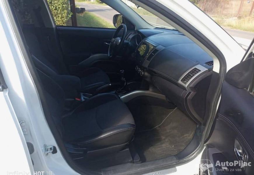 prodajem_mitsubishi_outlander_20_benzin_7_polovni_automobili_autopijac.rs