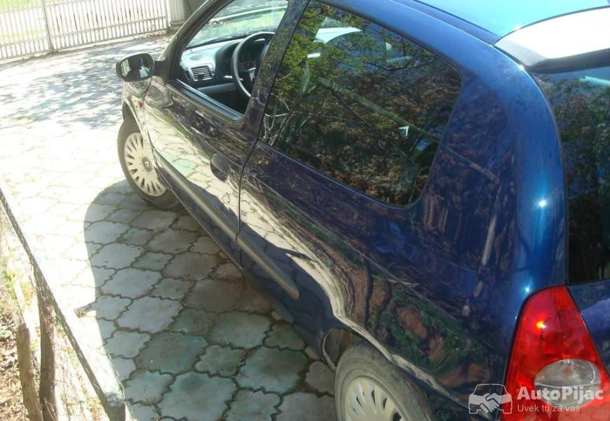 2003_renault_clio_12_16v_3_polovni_automobili_autopijac.rs