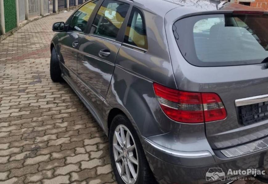 2010_mercedes_b200_restajling_mercedes_b200_restaj_5_polovni_automobili_autopijac.rs