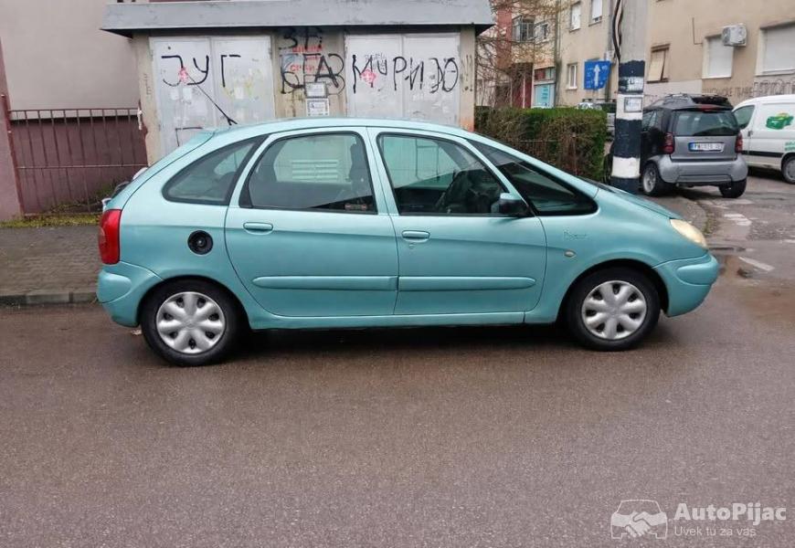2003_citron_citroen_xsara_picasso_5_polovni_automobili_autopijac.rs