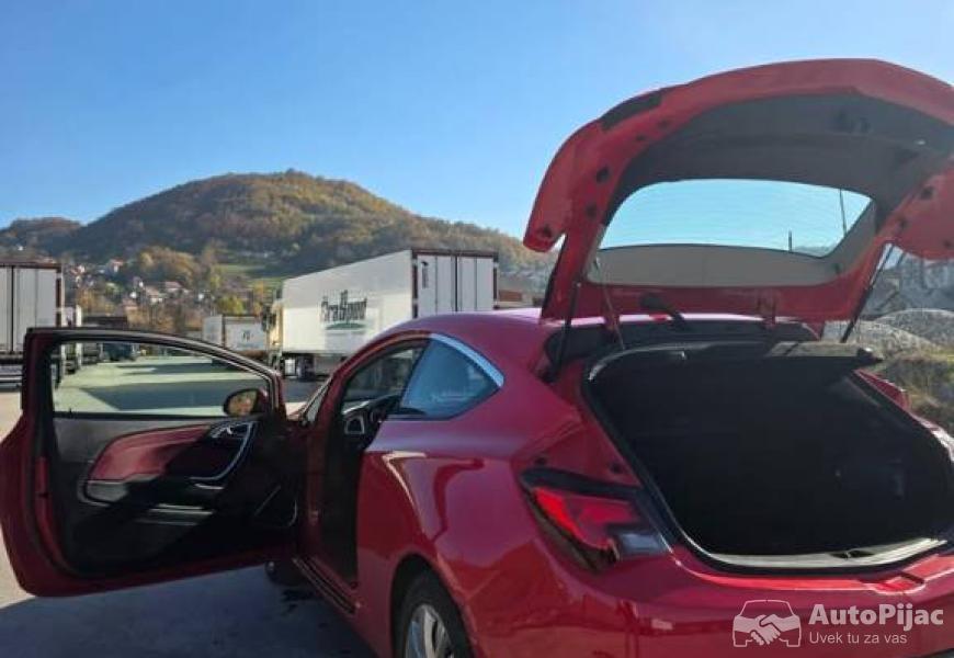 2013_opel_astra_j_gtc_opc_line_7_polovni_automobili_autopijac.rs