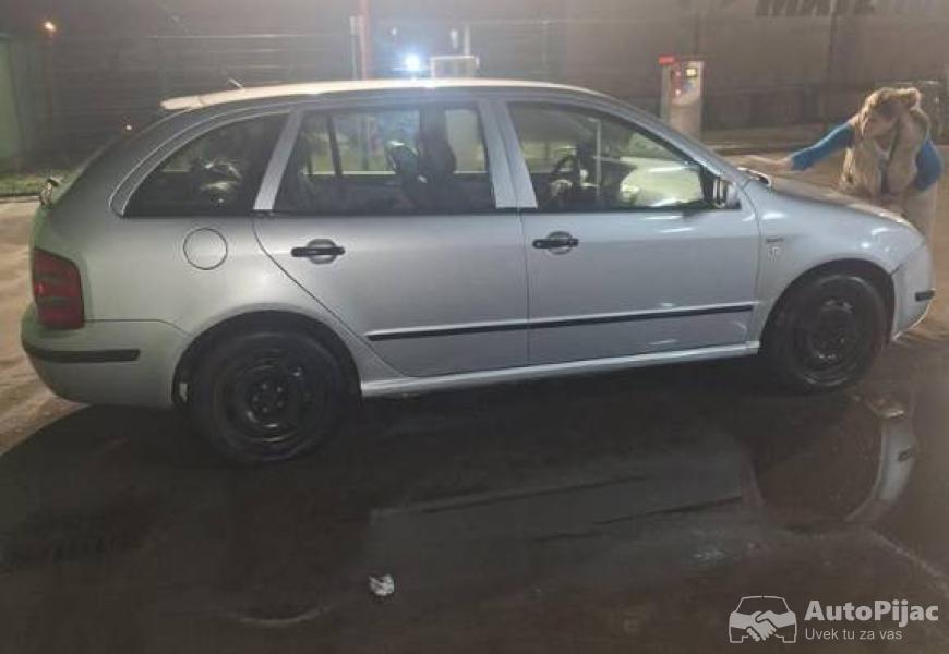 skoda_fabia_14_benzin_5_polovni_automobili_autopijac.rs