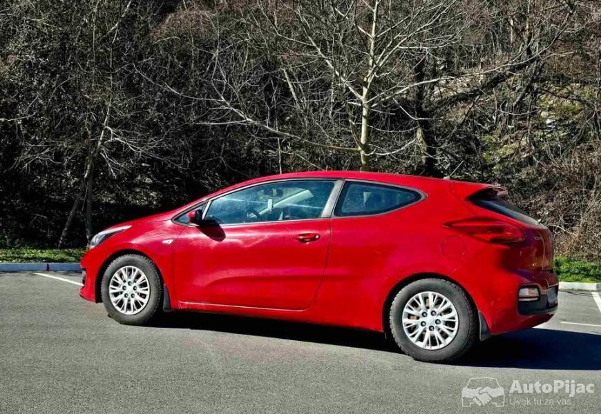2016_kia_pro_ceed_4_polovni_automobili_autopijac.rs