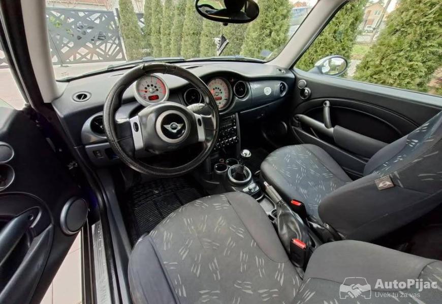 mini_one_9_polovni_automobili_autopijac.rs