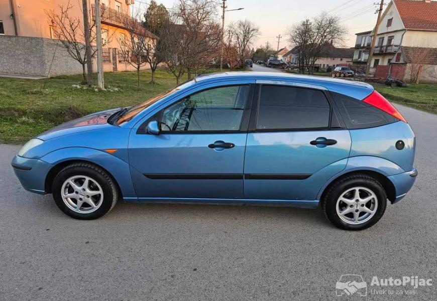 ford_fokus_cng_6_polovni_automobili_autopijac.rs
