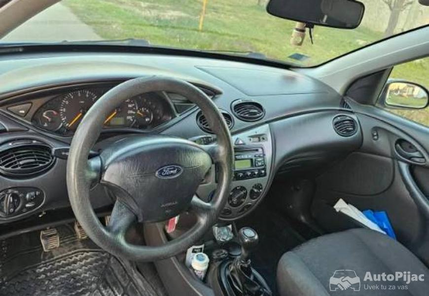 ford_fokus_cng_8_polovni_automobili_autopijac.rs