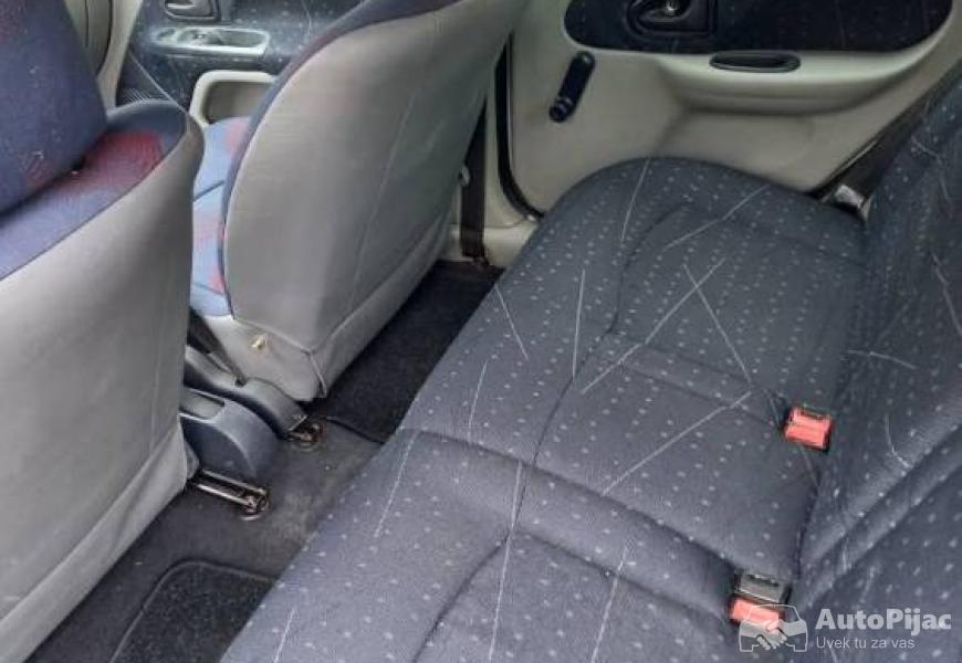 na_prodaju_reno_clio_15_dci_2001_6_polovni_automobili_autopijac.rs