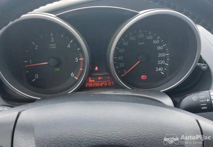 2009_mazda_3_12_polovni_automobili_autopijac.rs