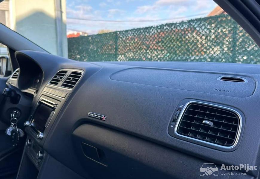 2010_volkswagen_cross_polo_16_tdi_12_polovni_automobili_autopijac.rs