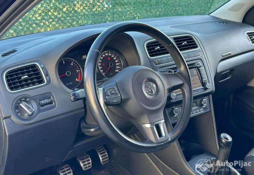 2010_volkswagen_cross_polo_16_tdi_5_polovni_automobili_autopijac.rs