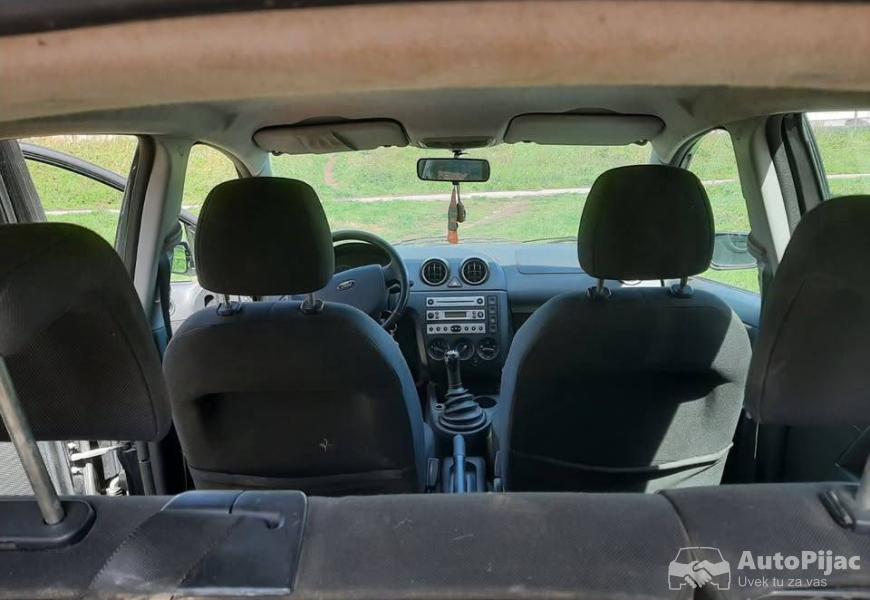 ford_fiesta_2004god_samo_1100_eura_125_benzin5_vra_15_polovni_automobili_autopijac.rs