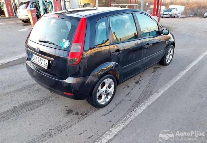 ford_fiesta_2004god_samo_1100_eura_125_benzin5_vra_1_polovni_automobili_autopijac.rs