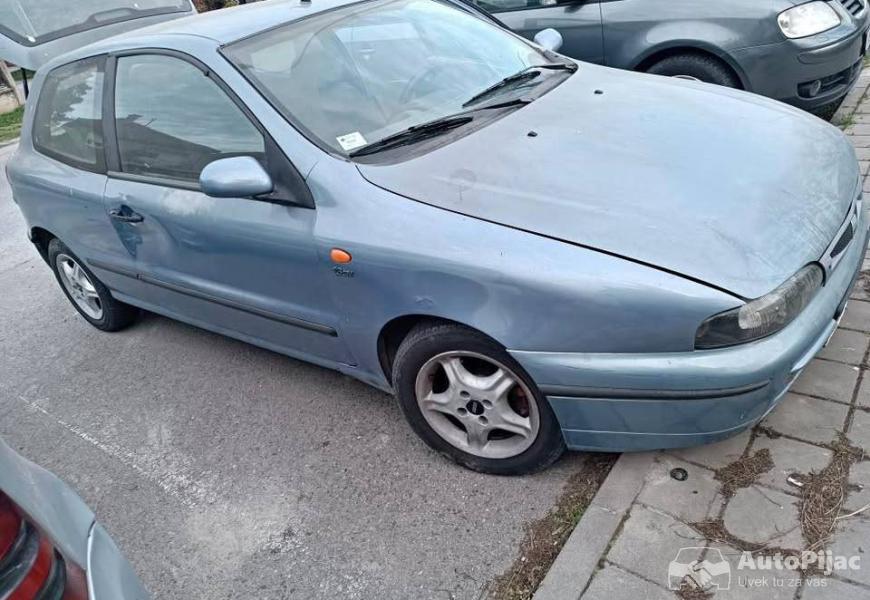 fiat_bravo_16_2001_kompletan_auto_u_delovima_1_polovni_automobili_autopijac.rs