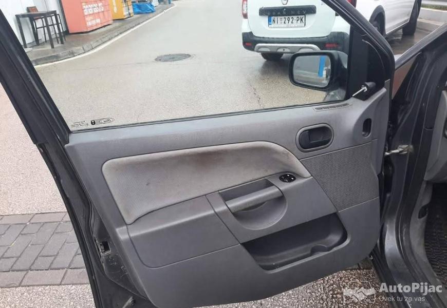 ford_fiesta_2003god_1250_eura_reg62026125_benzin55_11_polovni_automobili_autopijac.rs