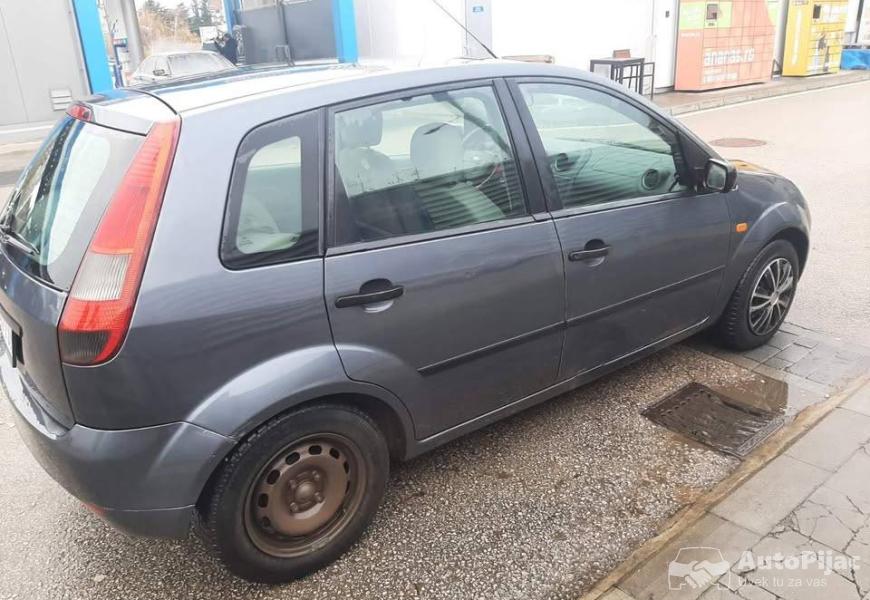ford_fiesta_2003god_1250_eura_reg62026125_benzin55_5_polovni_automobili_autopijac.rs