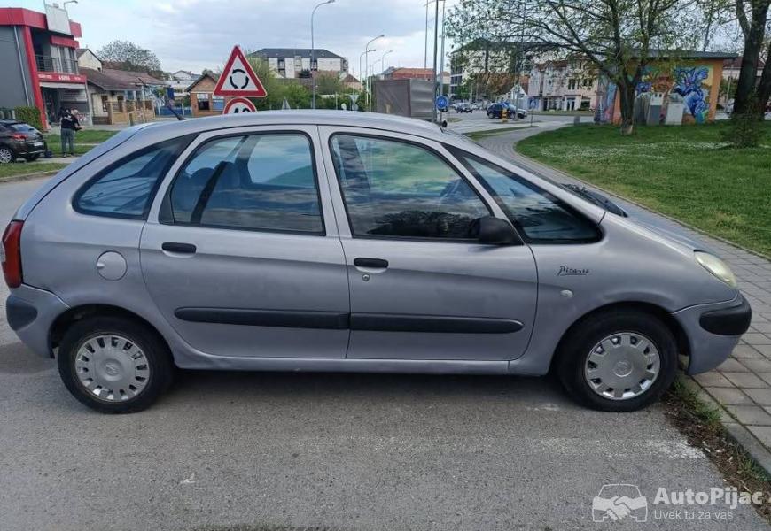 citroen_xsara_picaso_20_hdi_2001_reg_do_avgusta_3_polovni_automobili_autopijac.rs