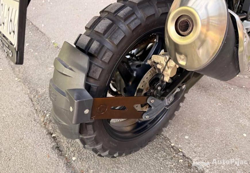 bmw_g_310_gs_6_polovni_automobili_autopijac.rs