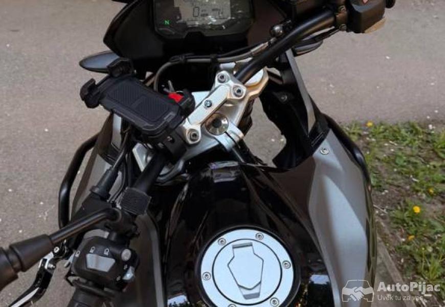 bmw_g_310_gs_7_polovni_automobili_autopijac.rs