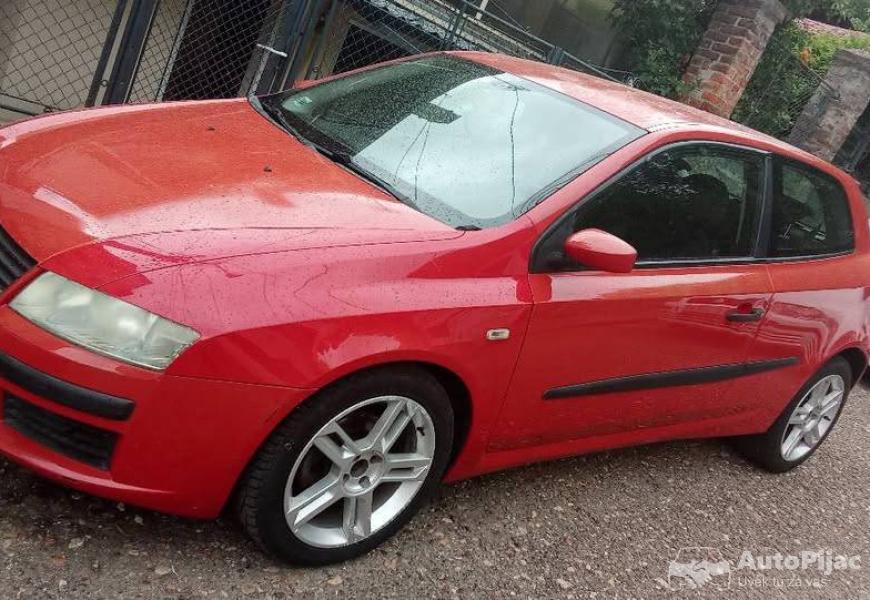 fiat_stilo_neregistrovan_u_voznom_stanju_2_polovni_automobili_autopijac.rs