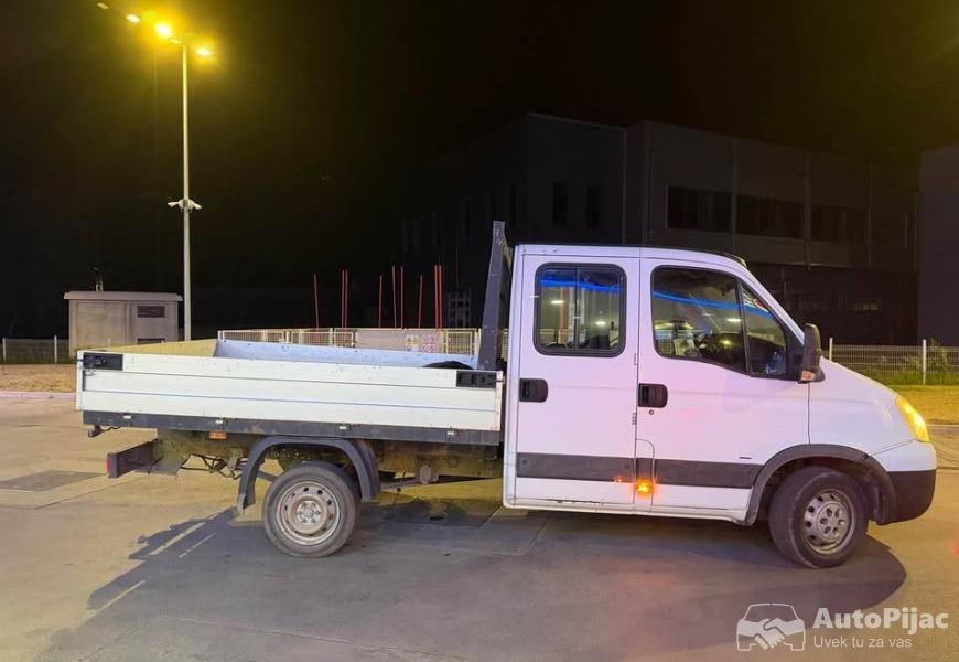iveco_daily_23_2007_4_polovni_automobili_autopijac.rs